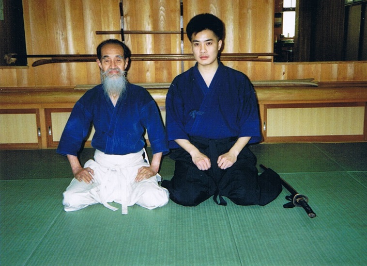 Sugino Yoshio Sensei with Mr. Tong (Kawasaki 1990)