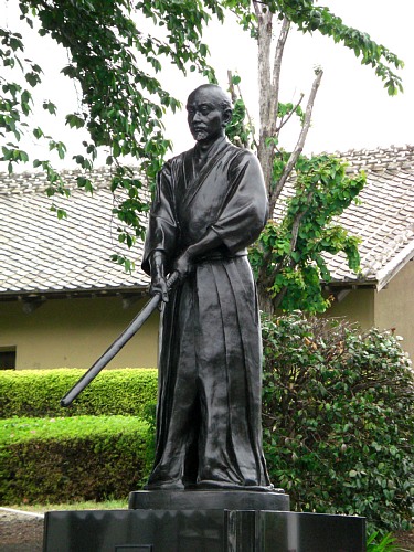 Kamiizumi Nobutsuna, founder of Shinkage Ryu: a revolutionary sword master